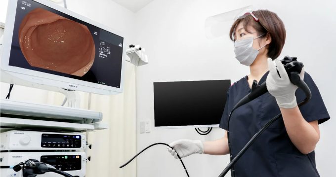 「恥ずかしい」を解消！京都市山科区の女性内視鏡専門医が担当する苦痛の少ない大腸内視鏡検査｜女性医師による内視鏡監査｜山科西まついクリニック